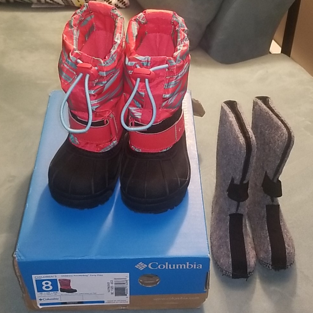 EUC Columbia Powderbug Waterproof Boots